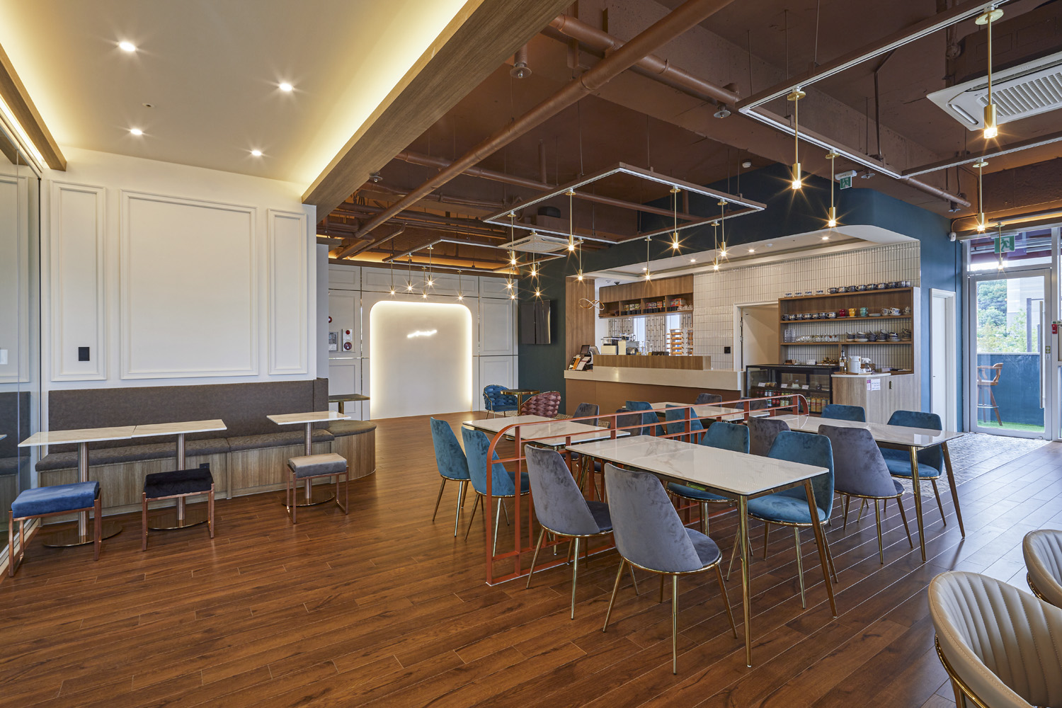 简约 35 平咖啡馆，明亮温馨的室内设计-13