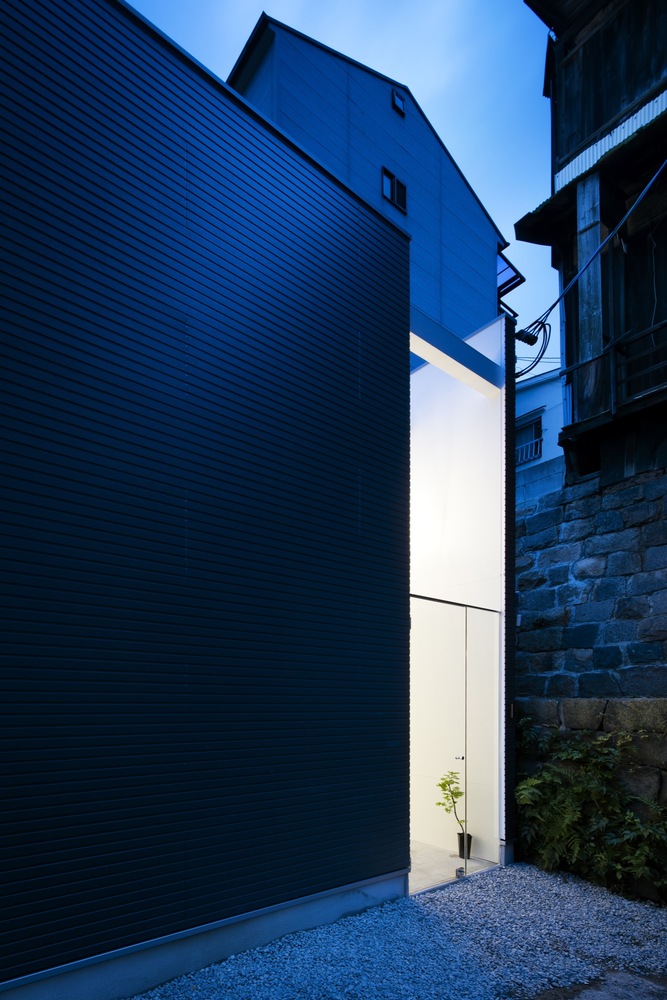 大阪城市中的“井底之宅”-59