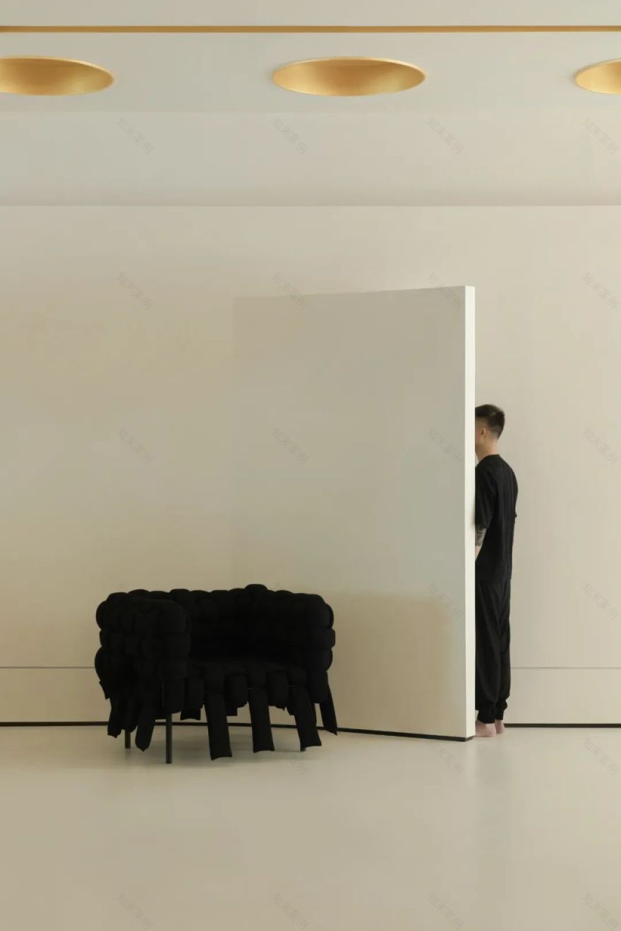 逆向空间×米构展厅:几何秩序,光赋自由-47