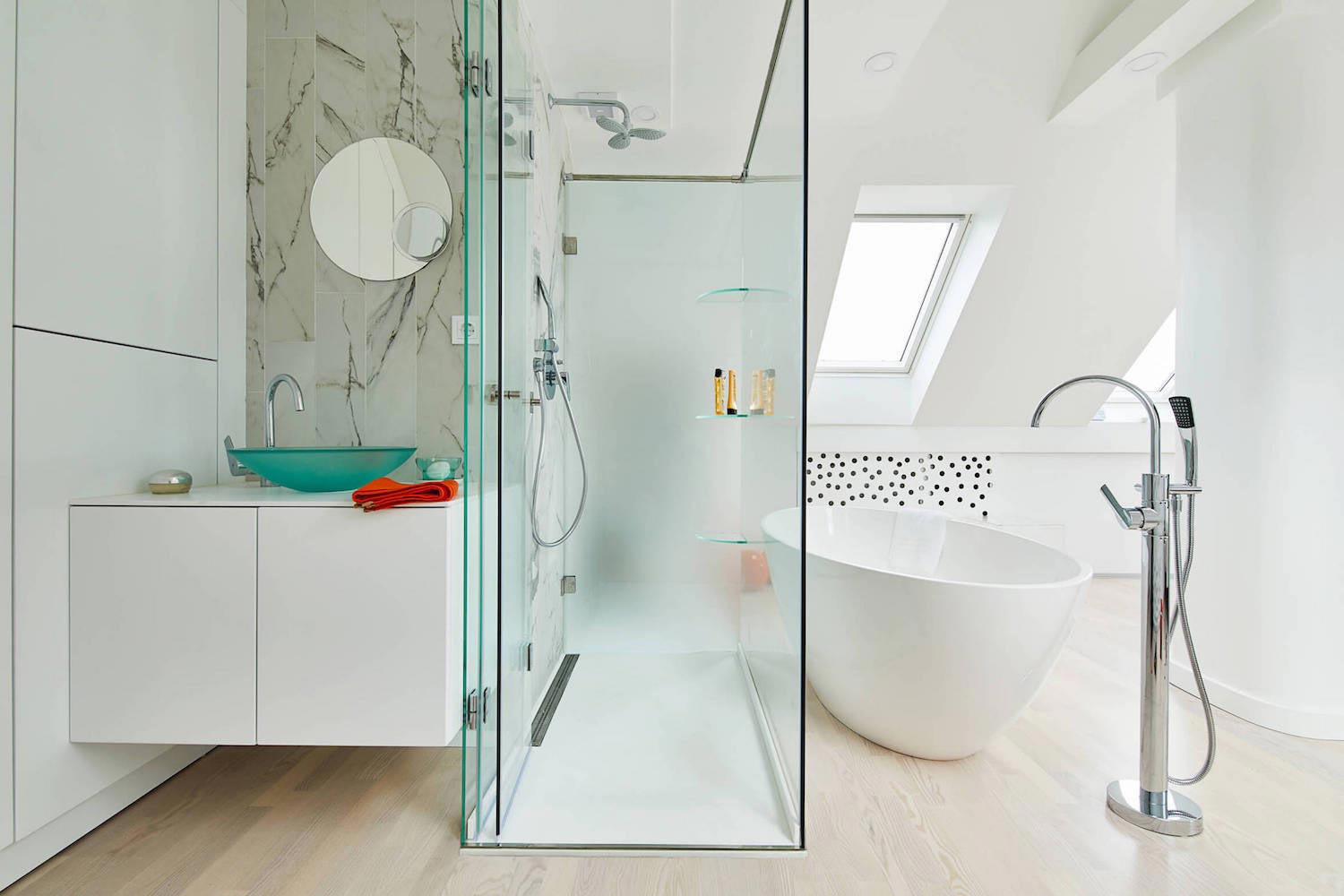 Joyful white apartment in the heart of Budapest with a living green wall and other touches of contrasting colors   CAANdesign  Architecture and home design blog-16