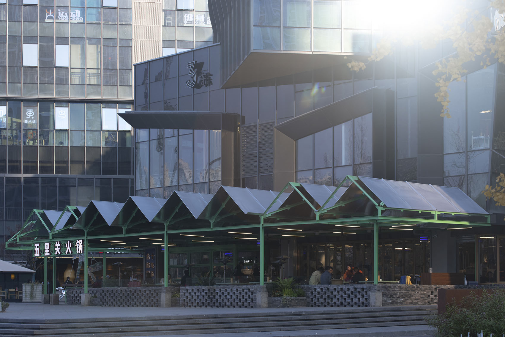 街边的绿色伞棚 · 五里关麓坊店 · 凡筑ArchFAN丨中国成都丨凡筑ArchFAN(成都凡筑建筑设计事务所有限公司)-20