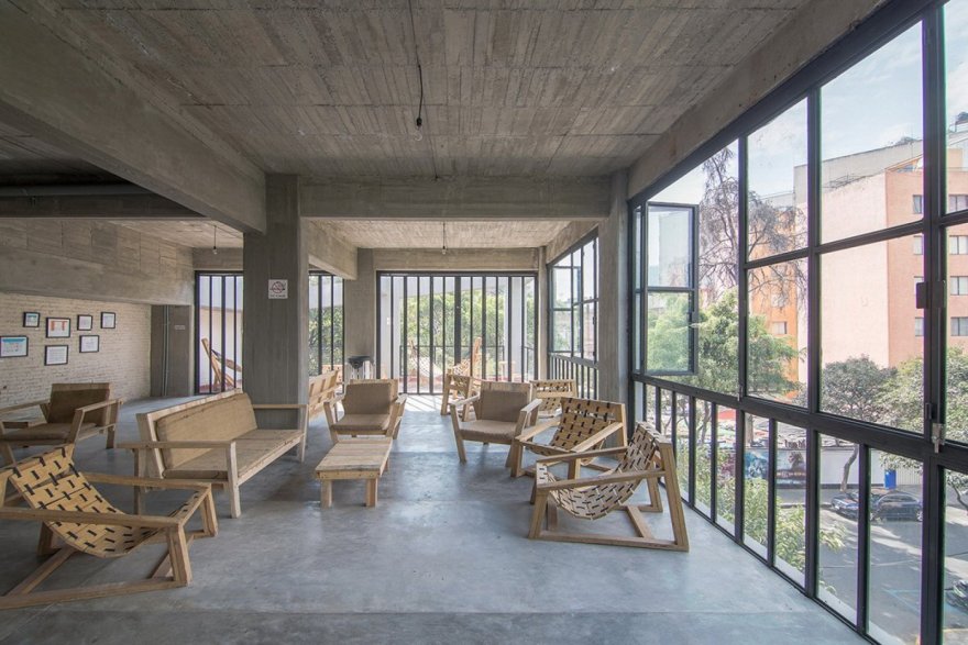 汽车零件仓库改造的“米兰44”市场 Amezcua-28