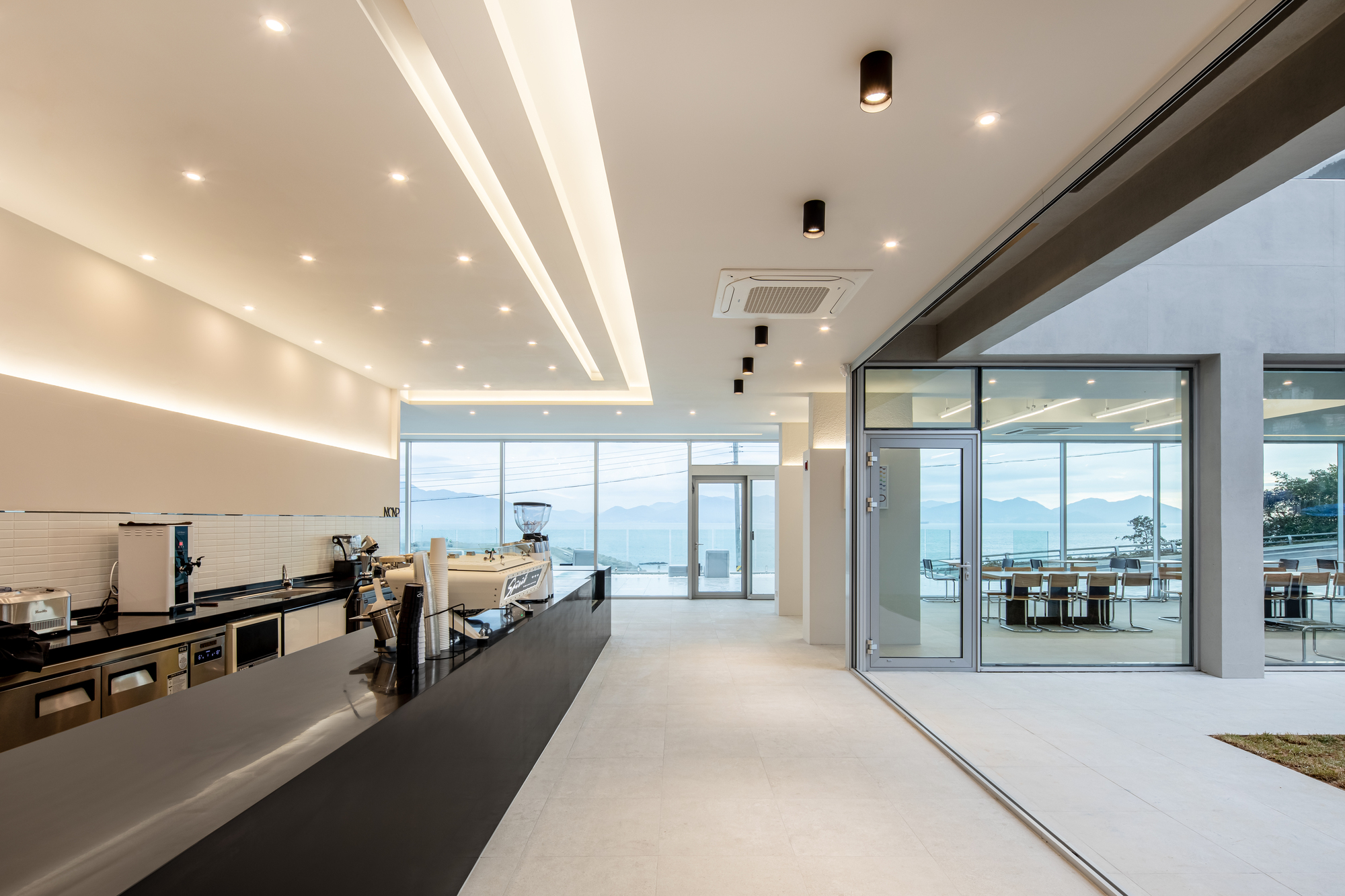 NCNP Coffee / moc architects-37