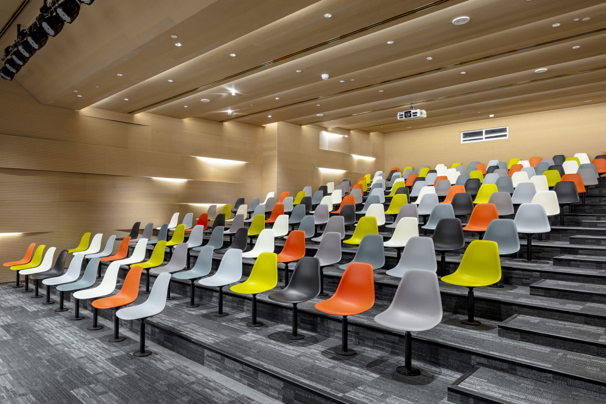 MAX Offices – Bnie Brak · 现代金融服务中心设计-18