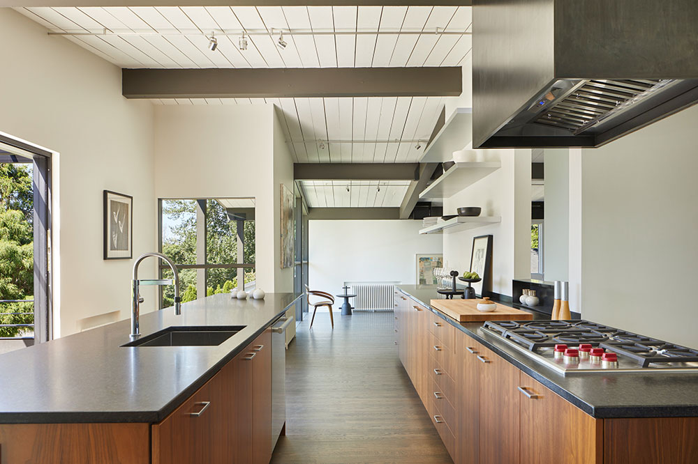 Seattle 老宅的现代风格变身-6