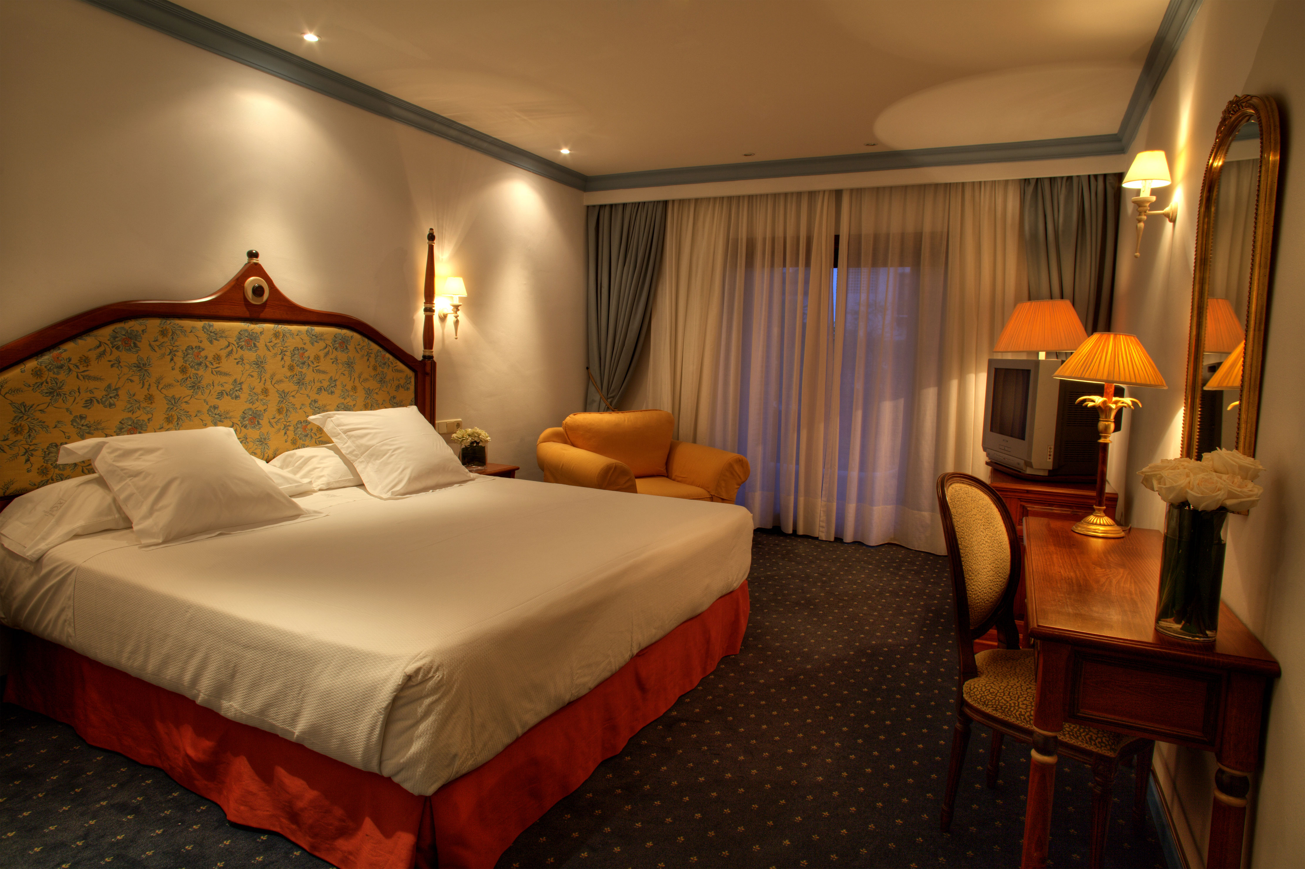 西班牙马贝拉罗马桥酒店-10