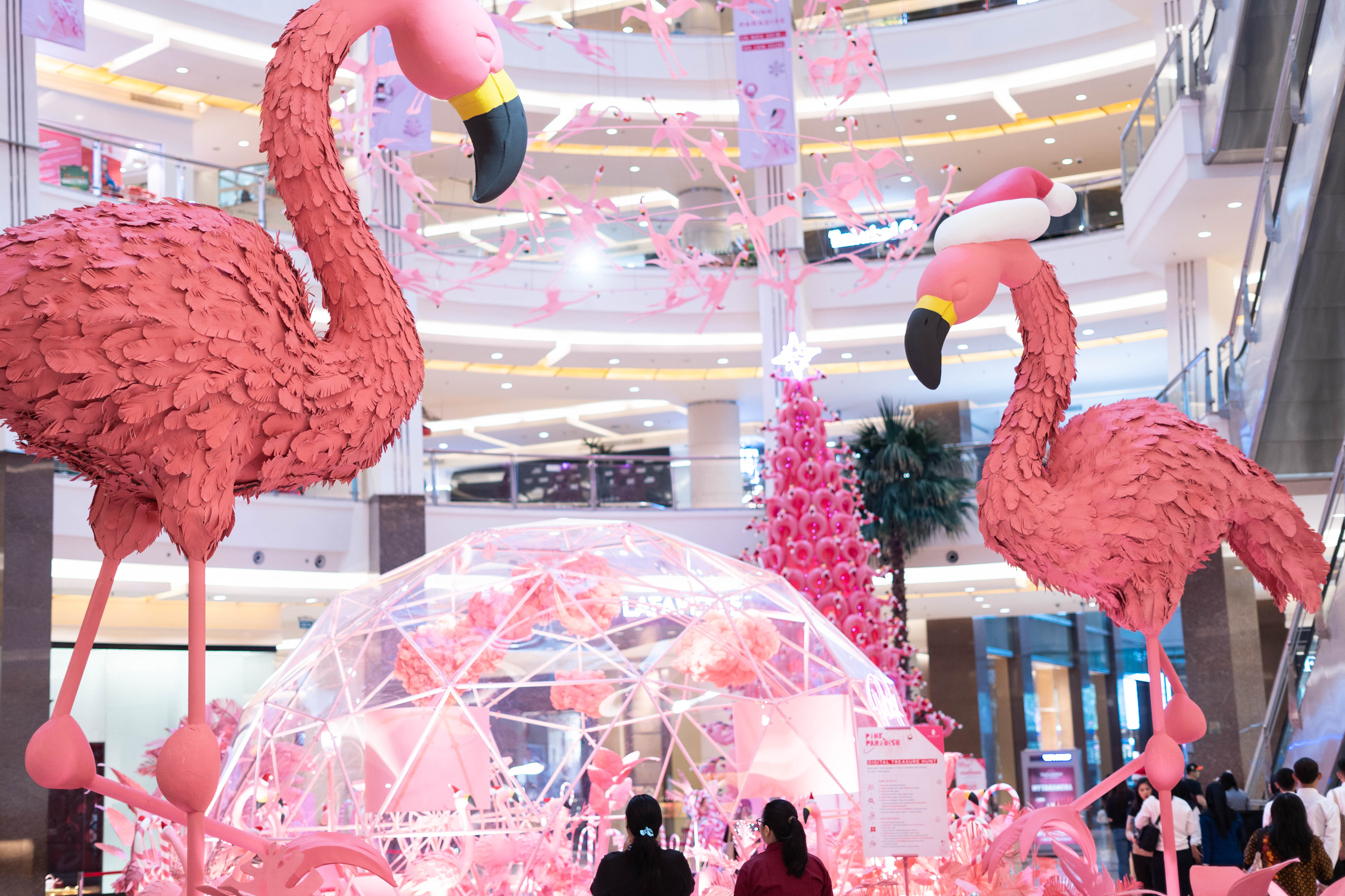 Pink Paradise - X-mas VM Mall Decor Installation-1