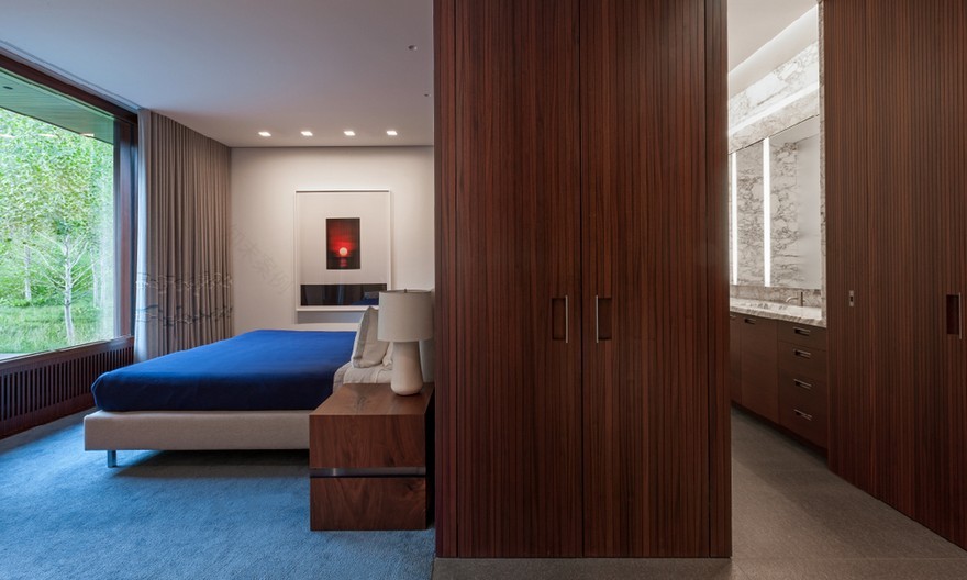 Steel House Perched on the Edge of a Beautiful Canyon in Colorado-24