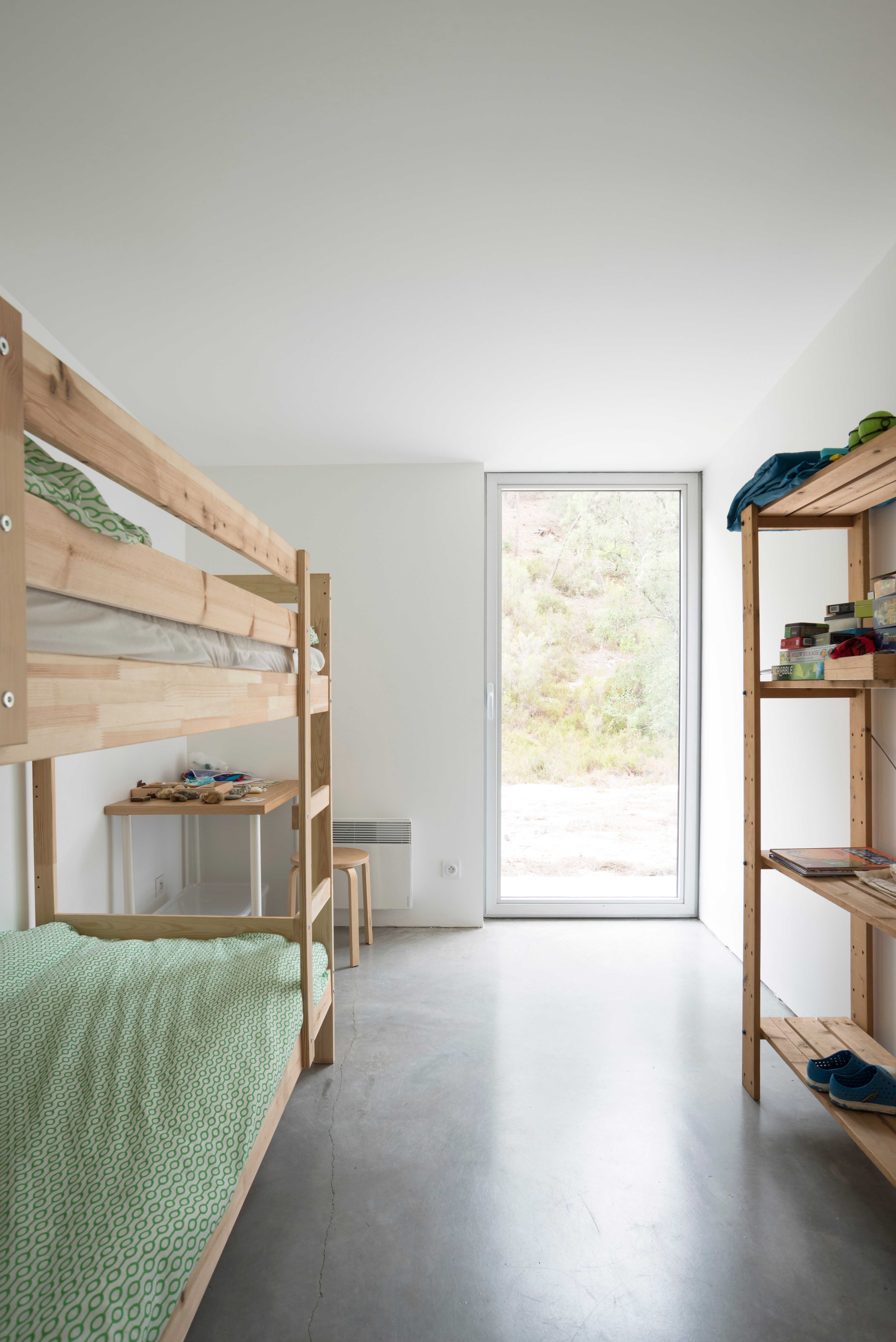 漂浮森林中的度假屋-25