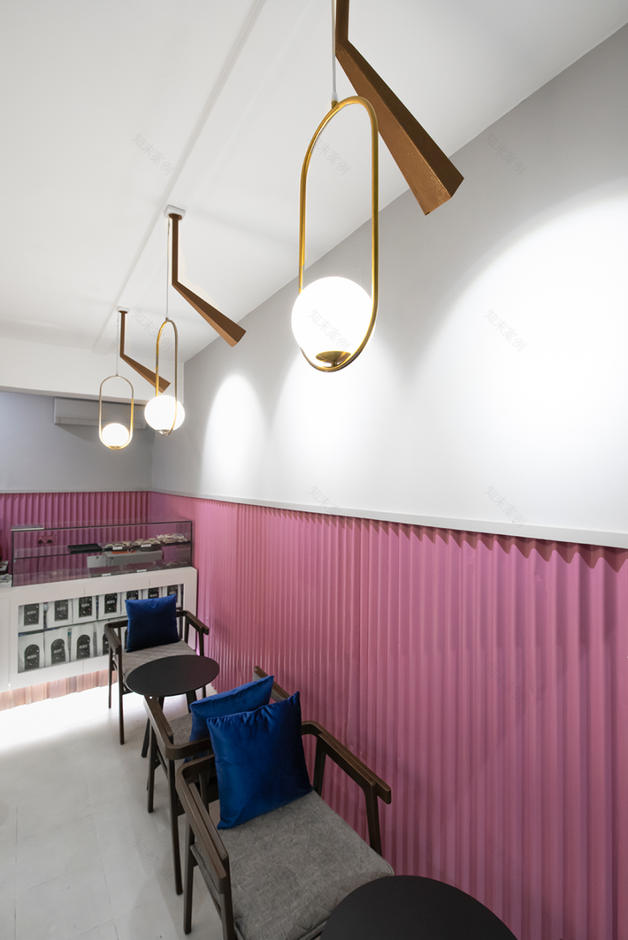 色彩鲜明的当代咖啡馆设计·BLACK Café丨孟加拉国达卡丨VINNO Sthapotto-16