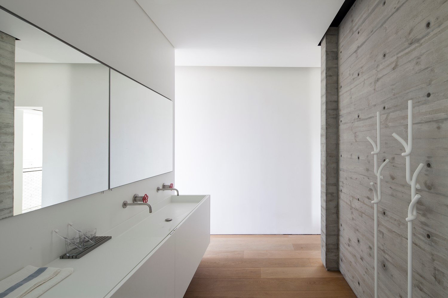 SB 住宅 | 现代主义与静态平衡的奇妙结合-19