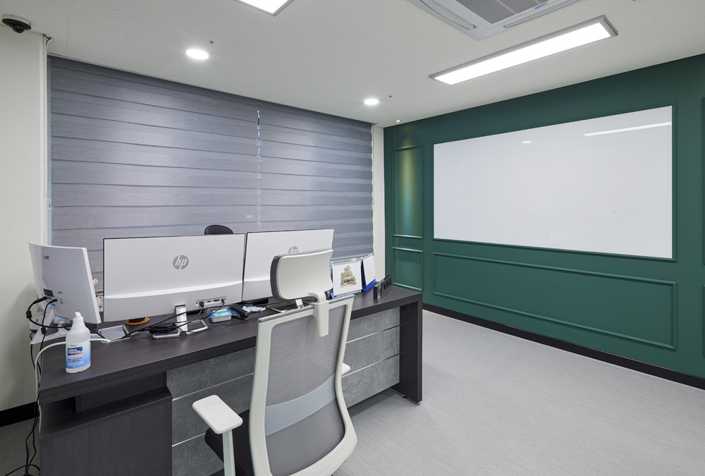 36 坪简约风税务会计办公室设计-9