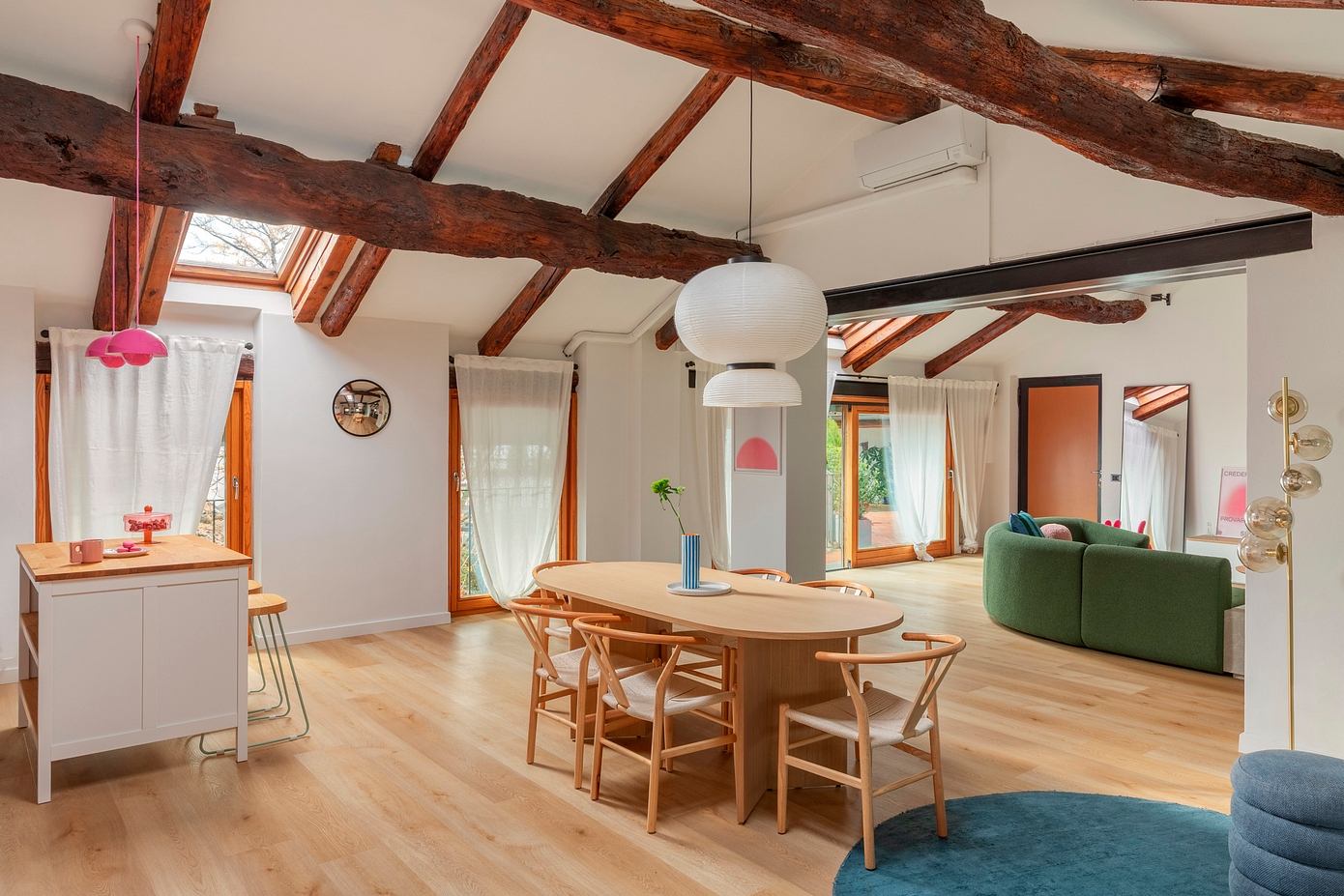 Francesca’s House: Lively Family Apartment Crafted for Digital Life-3