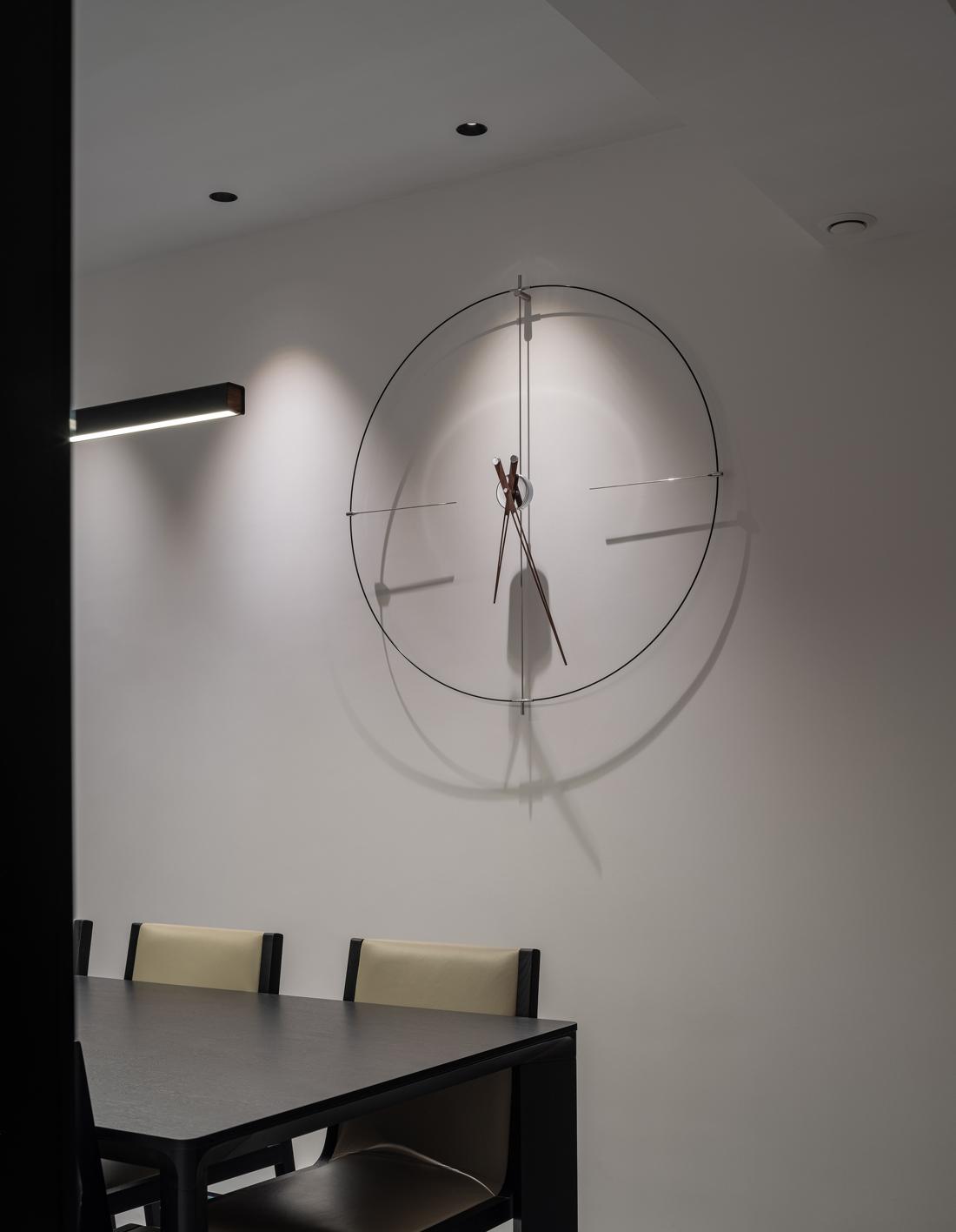 灰白之境 · 简约而不简单的客餐厅设计-13