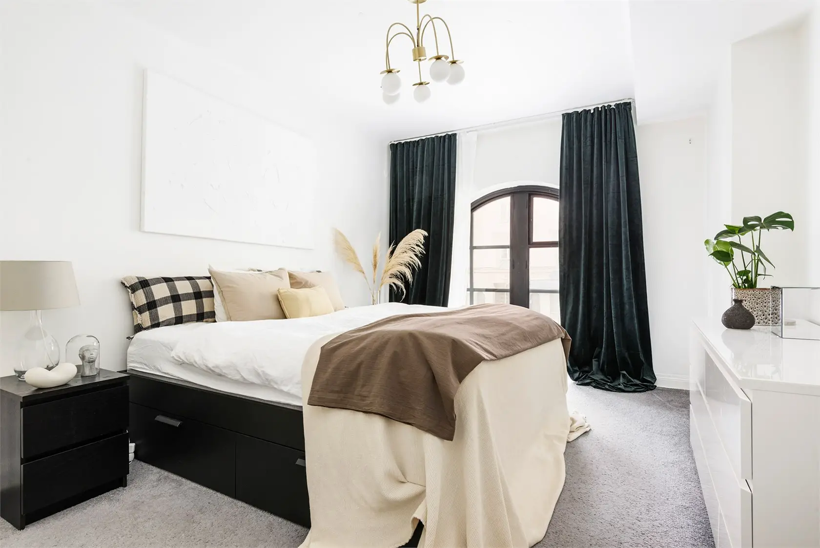 "斯德哥尔摩独特拱窗现代公寓设计"-11