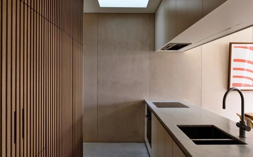 Rob Kennon Architects--138㎡住宅翻新，巧妙的分区让空间更连续-40