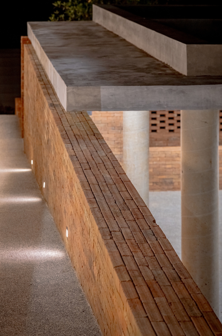 班苏德塞恩苏克(注:这是音译,Baan常见有村、屋等含义,SudSaenSuk可能是特定名称) 丨泰国清莱丨BodinChapa Architects-46