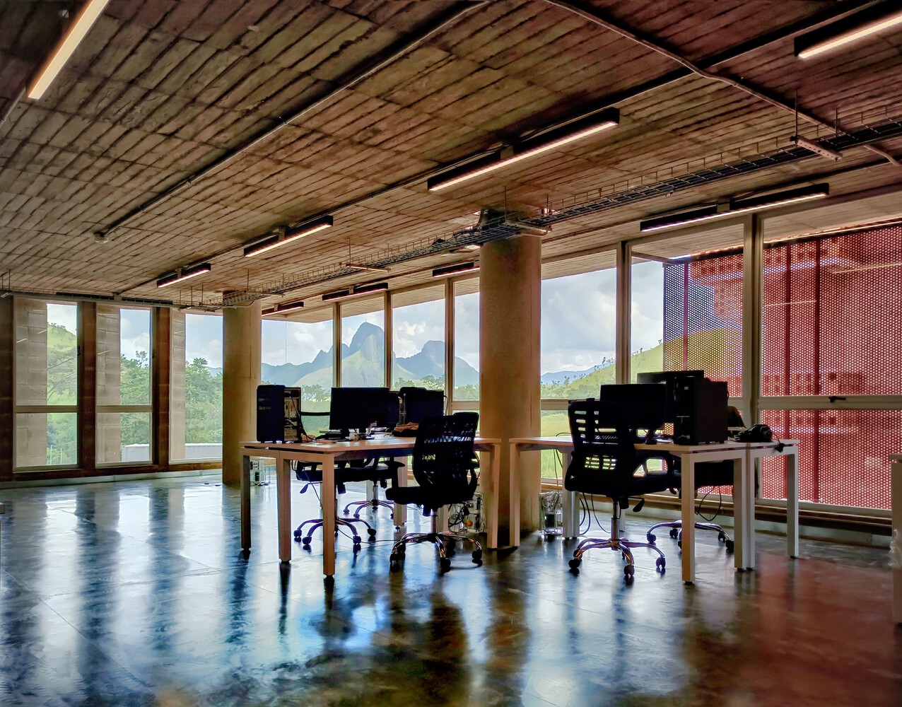 委内瑞拉 Alcaraván Technological 办公楼丨卡洛斯·安东尼奥·佩雷斯·埃尔南德斯-25