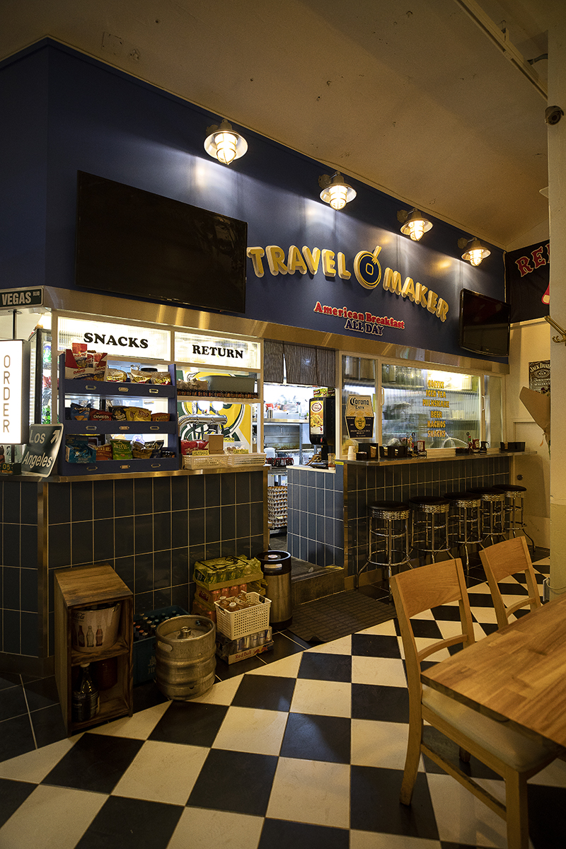 美式复古风 20 平米小咖啡馆设计-3