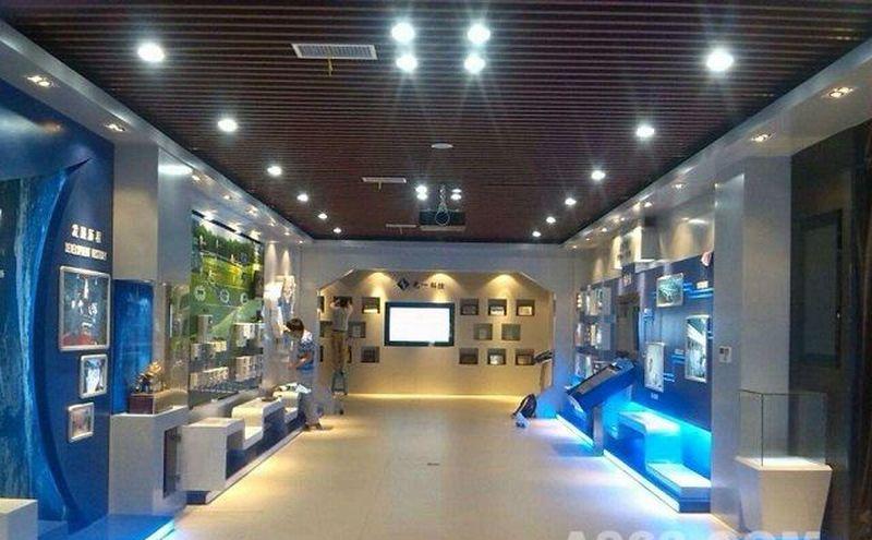 成都商品店装修设计亮点与技巧盘点-11