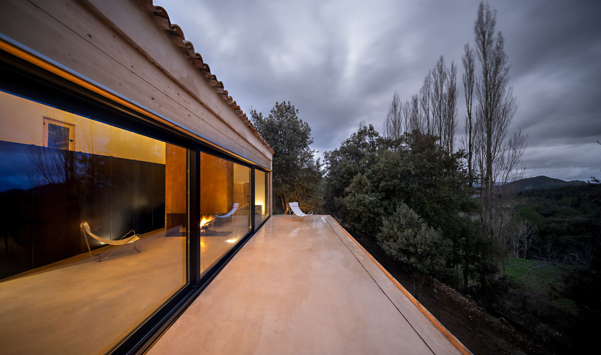 Experimental Shelter in the Sierra de Segura / SANTZO arquitectos-16