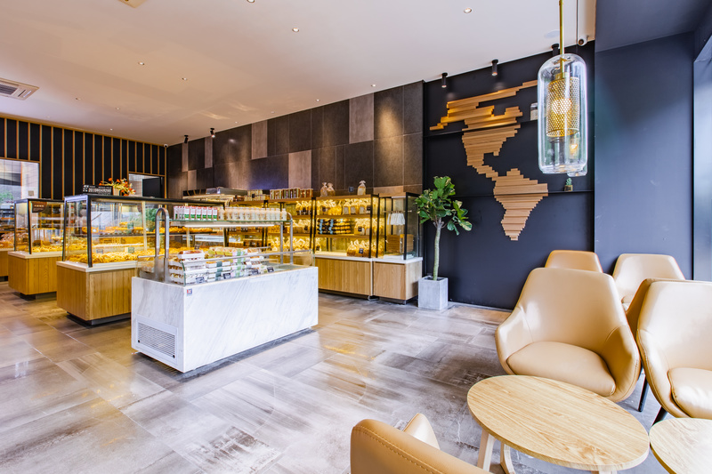 蜜悦蛋糕甜品站 | 温暖色调与通透空间的甜蜜邂逅-9