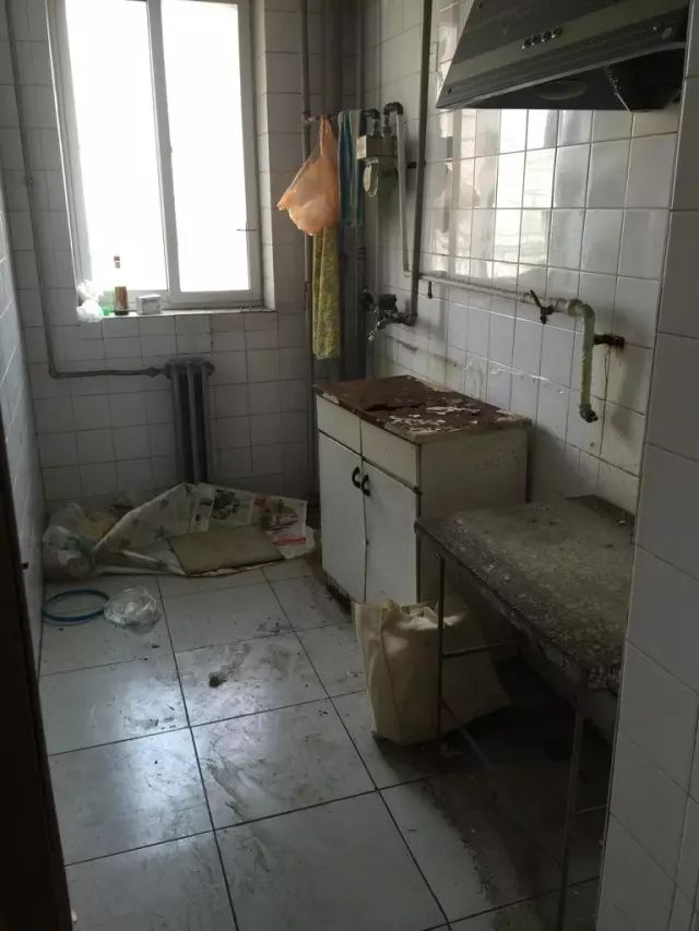 3个月爆改45㎡二手房，竟装下了浴缸、衣帽间和一整面墙的鞋柜！-46