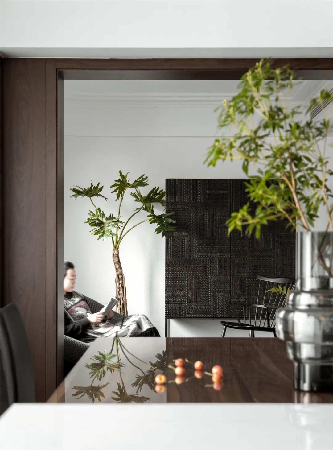 无风格设计,打造自由职业者的理想复式空间-116