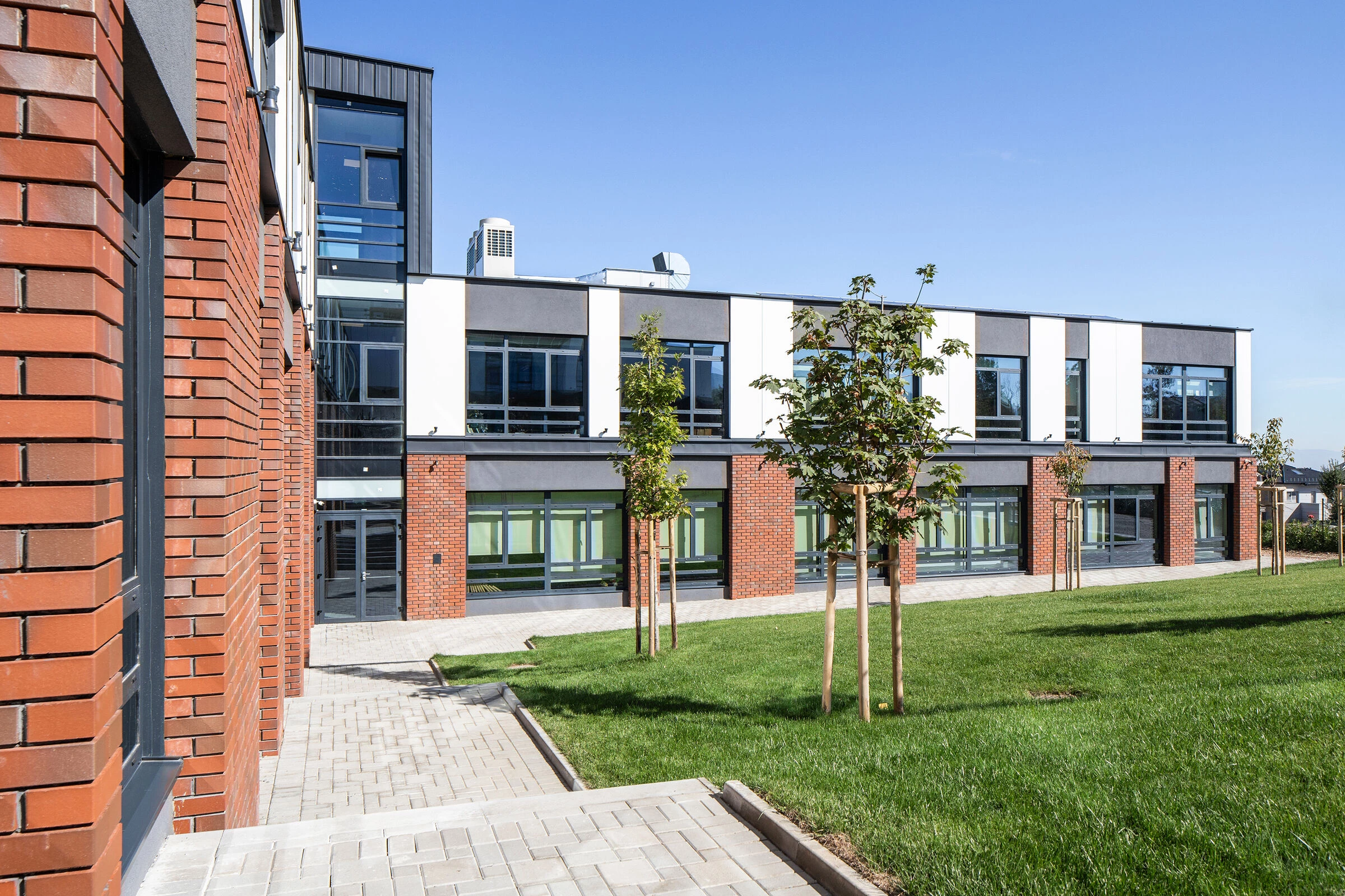 大不列颠公园学校丨保加利亚丨IPA Architecture and more-6