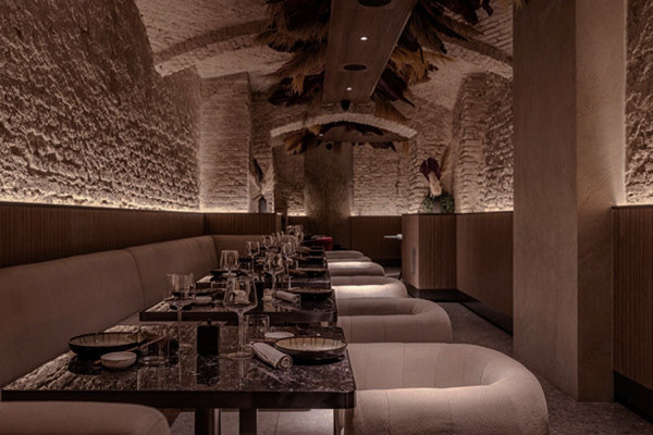 米兰多莫寿司店丨室内设计师Ashley Gadeova,Naos建筑公司-20