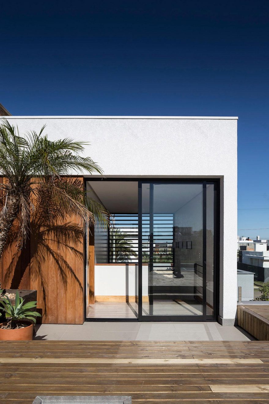 巴西 Xangri-lá的 C26 家庭住宅,Seferin Arquitetura 设计-19