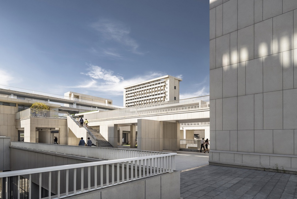 江苏省靖江高级中学新校区丨中国江苏丨江苏中锐华东建筑设计研究院有限公司荣朝晖工作室-113