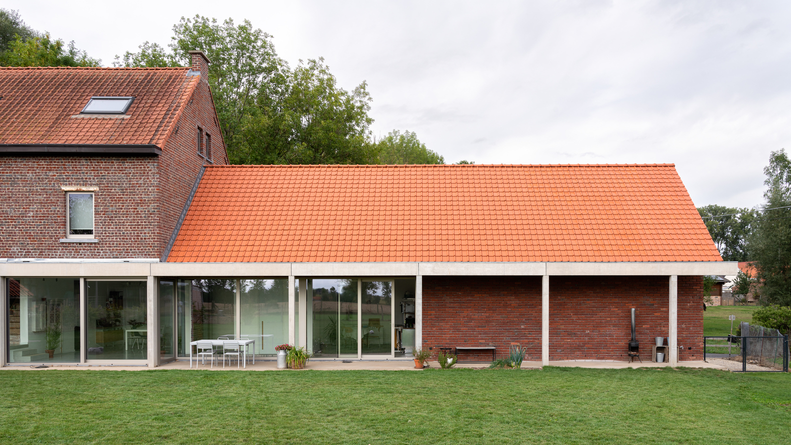 Deus Videt Te House | 融合古今的比利时乡村私宅设计-8