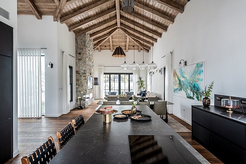 A Taste of Europe Nestled in the Med: An Israeli Home with a European Touch-7