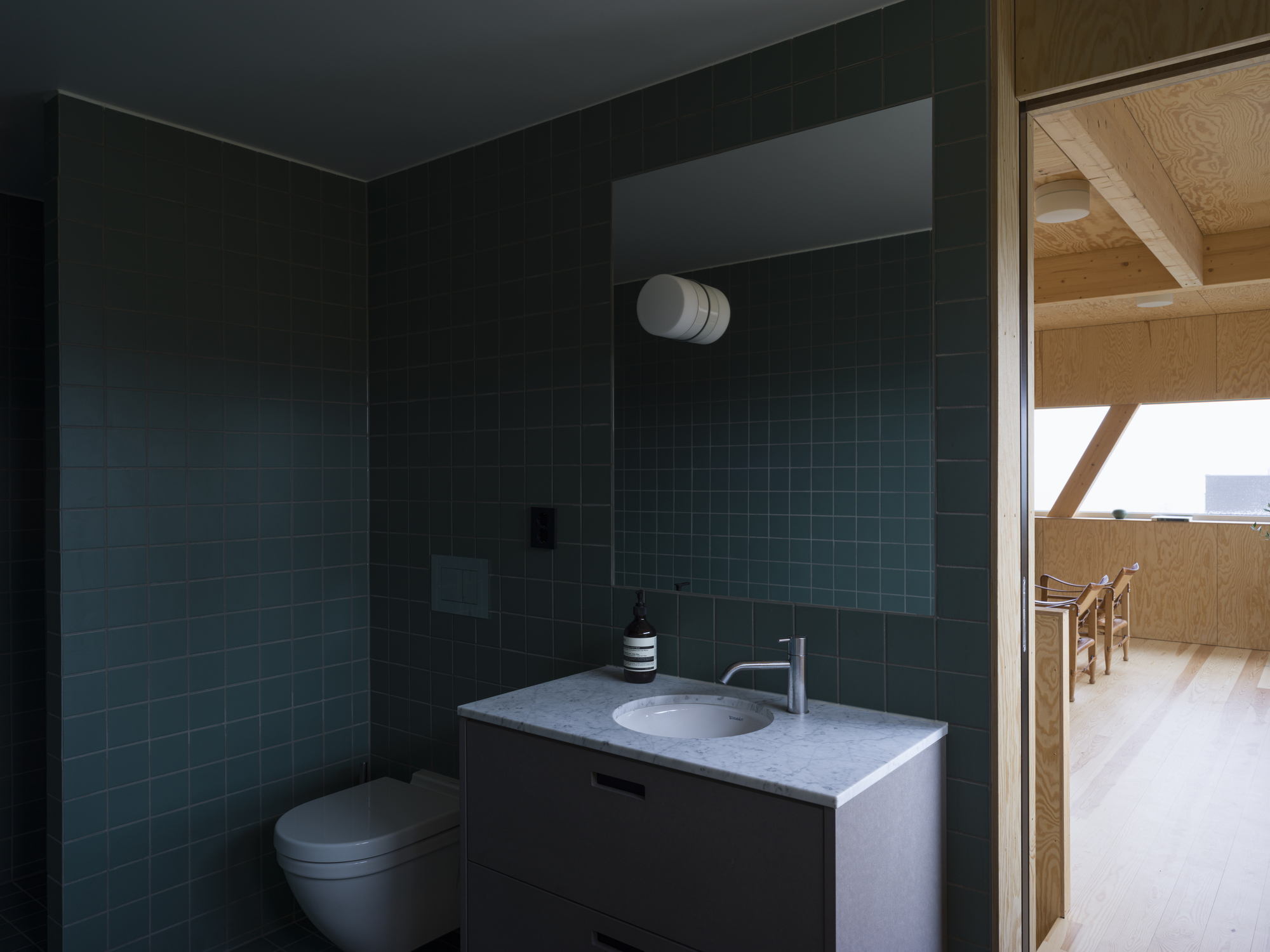 挪威别墅设计，岩石与玻璃的现代演绎-21