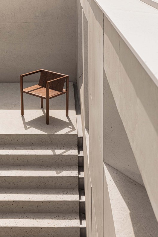 Aquarius Pyramid House | 韩国顶级影星的纪念碑式住宅设计-17