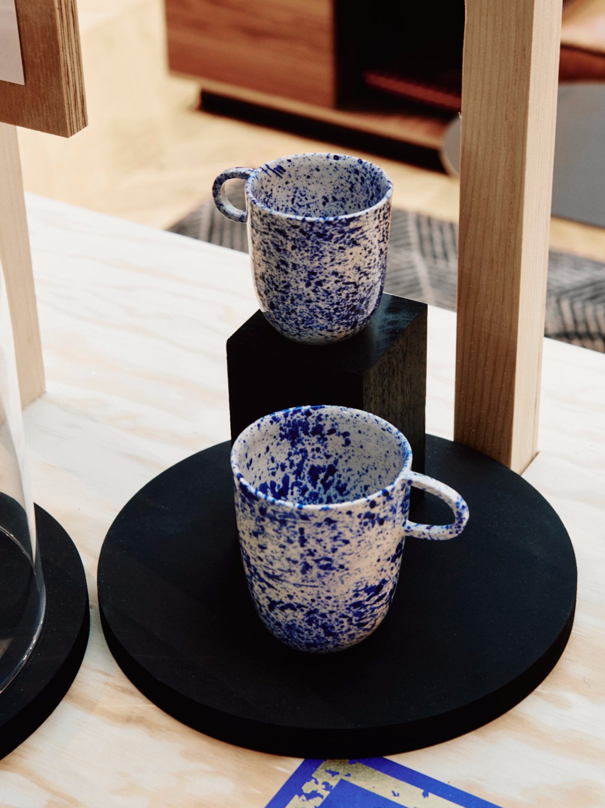 WeWork 办公室：老建筑内的华丽空间-9