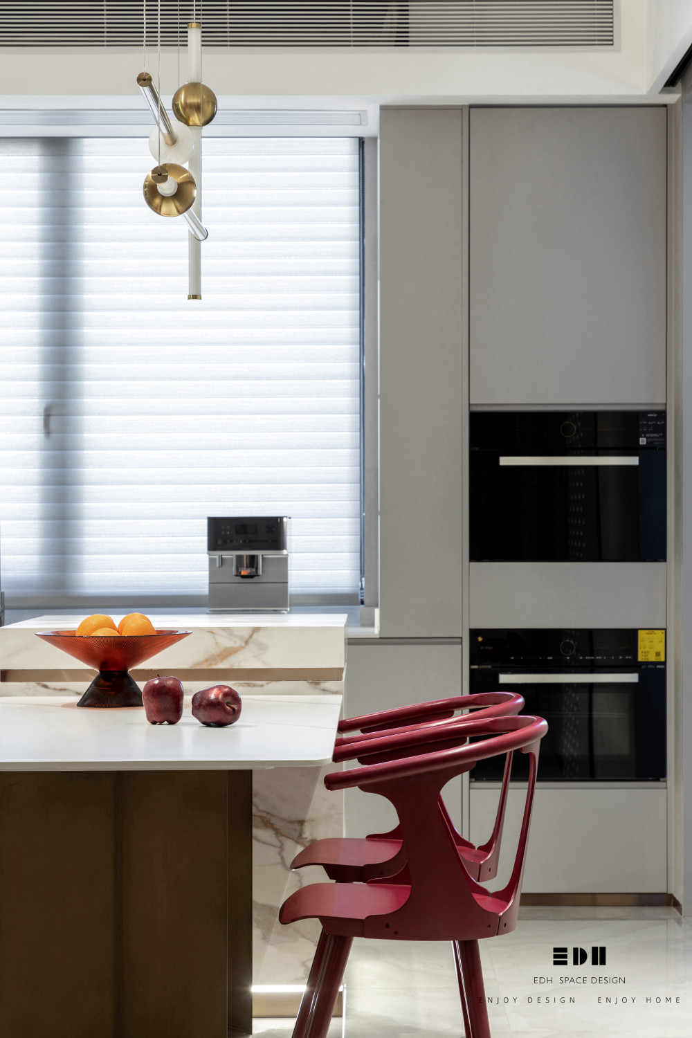 星空之梦 · 红金交织的现代家居空间-41