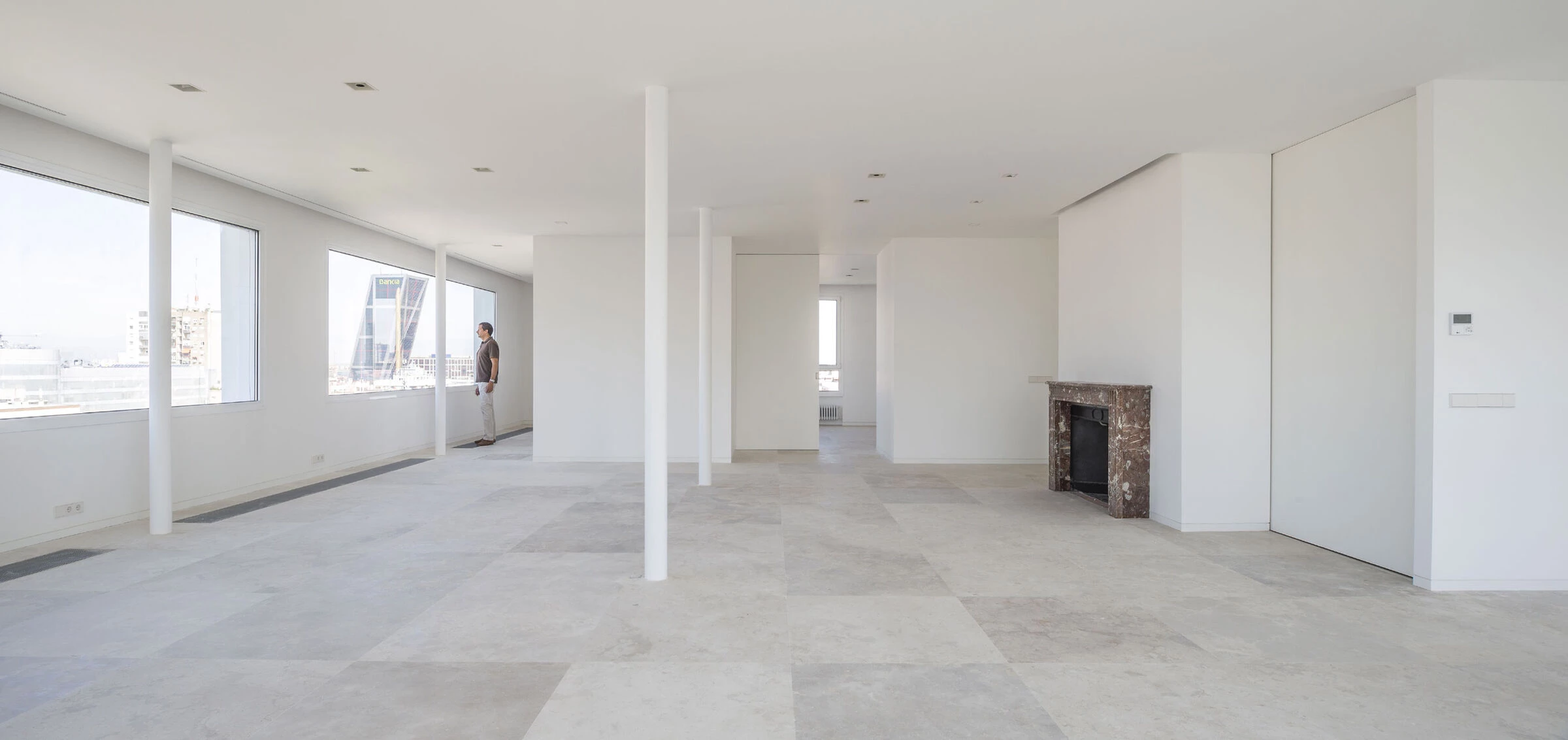 Madrid 复古公寓变宽敞明亮家园丨西班牙马德里丨HOLLEGHA arquitectos-12