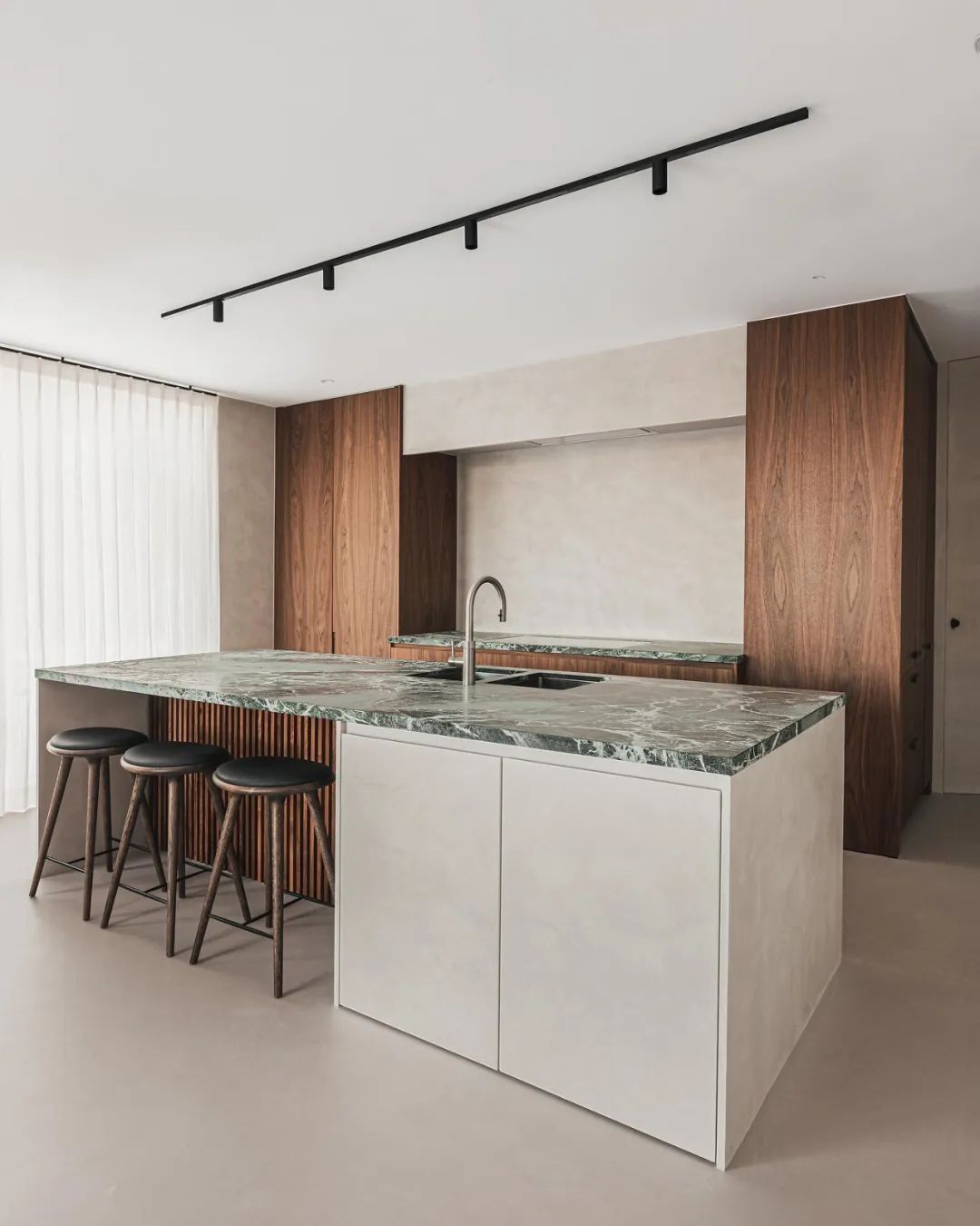 绿色 Verde Alpi 大理石的温暖之家丨比利时丨比利时设计师 Laura Calleeuw-6