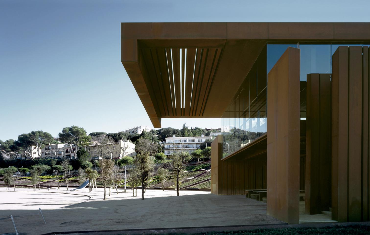 树袋公园 | 钢构桥梁与自然共生的城市绿地-23