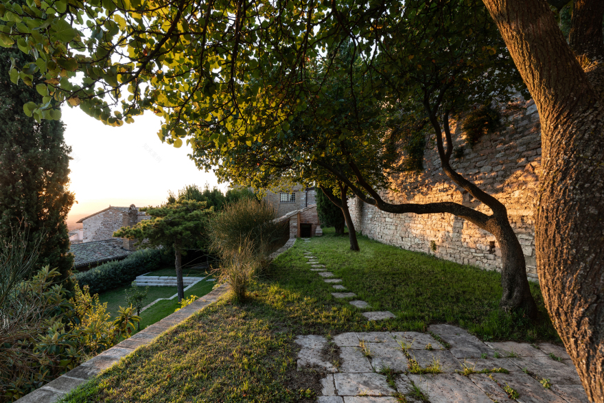 意大利 Assisi 历史中心别墅改造-37