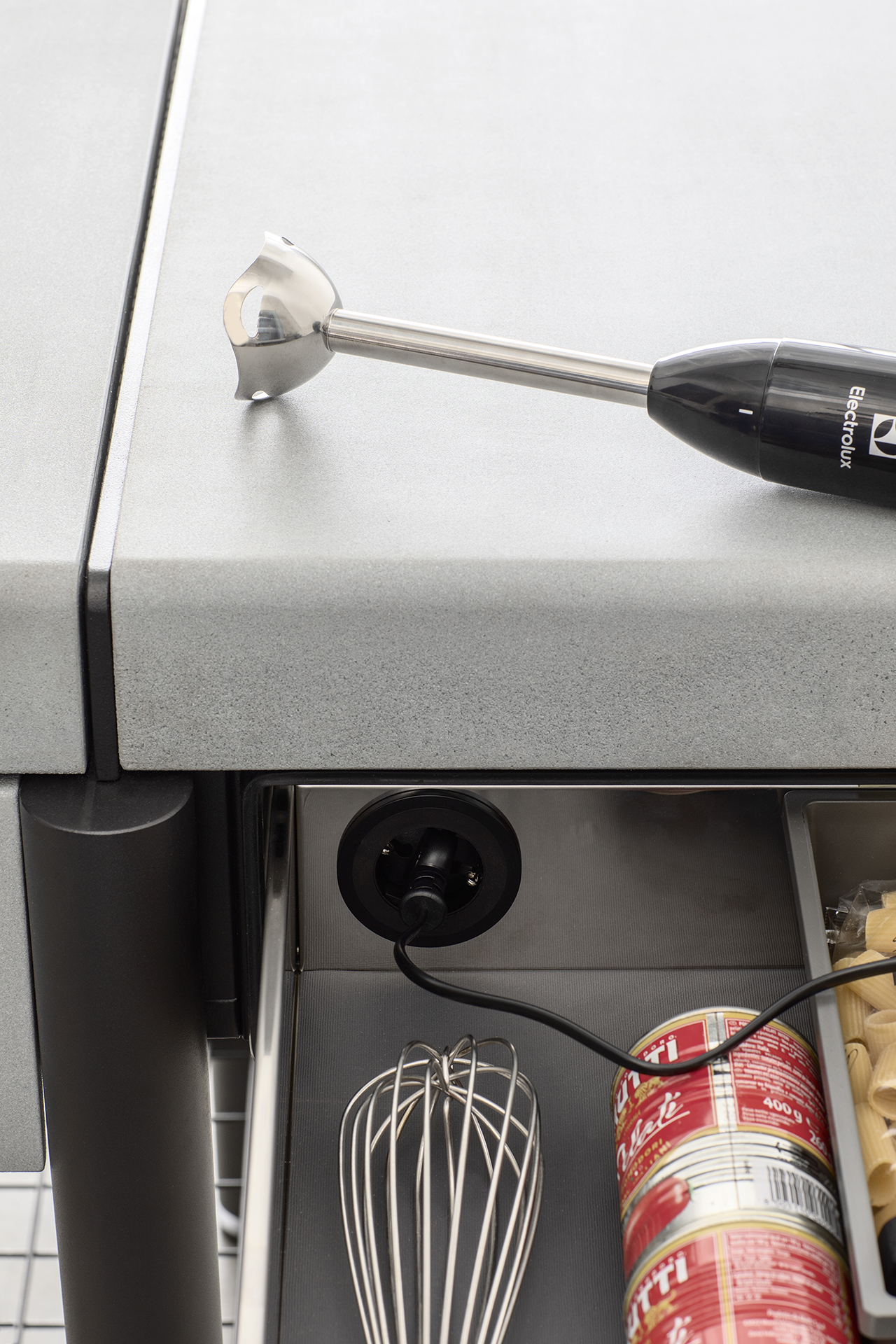 米兰设计周揭幕 | 弹性与直观的户外厨房设计-8