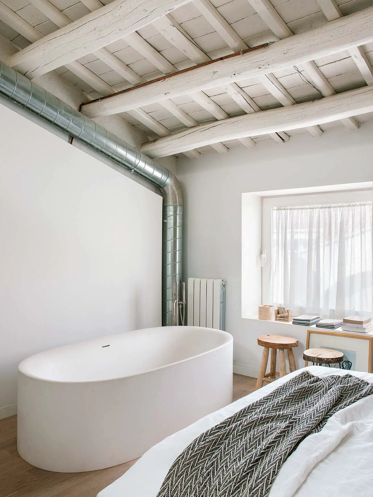 巴塞罗那工业风格 loft 翻新设计-14