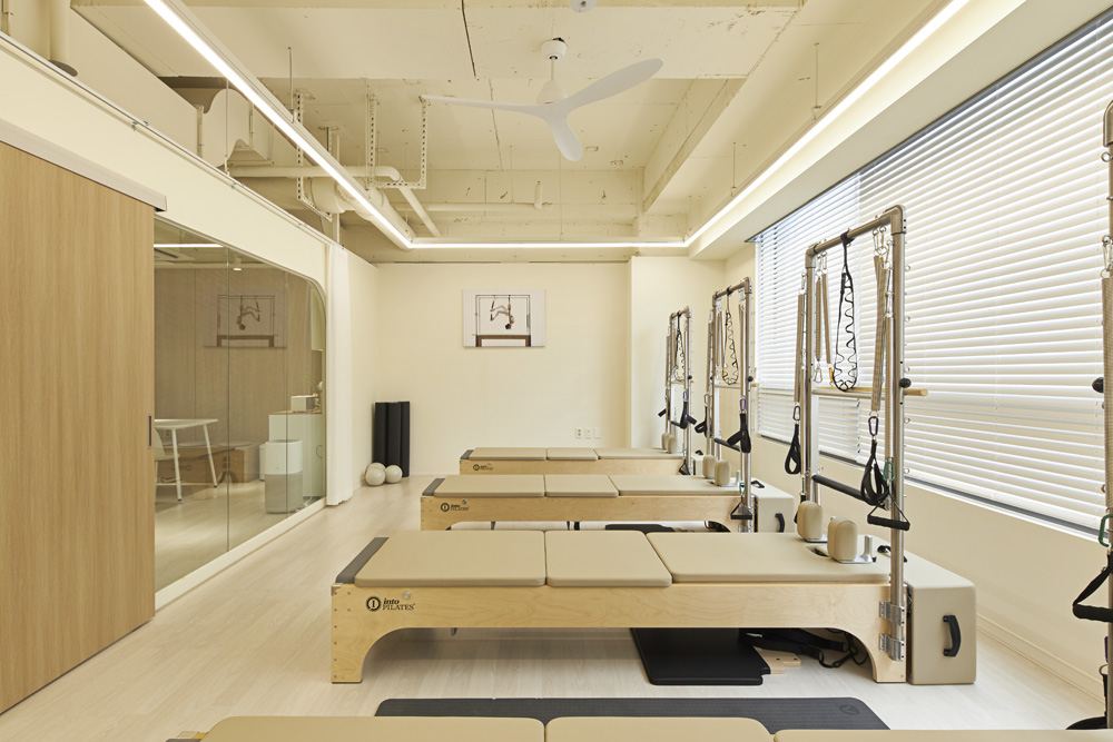 白色与木质，打造高级设计感的 26 平米小空间-6