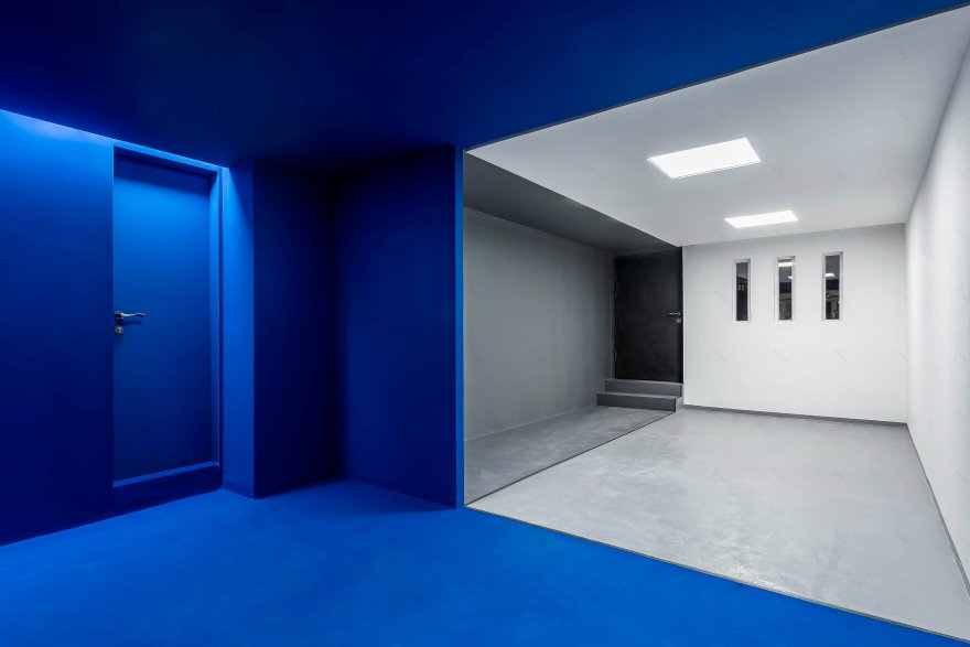 蓝色立方体办公室丨伊朗德黑兰-35