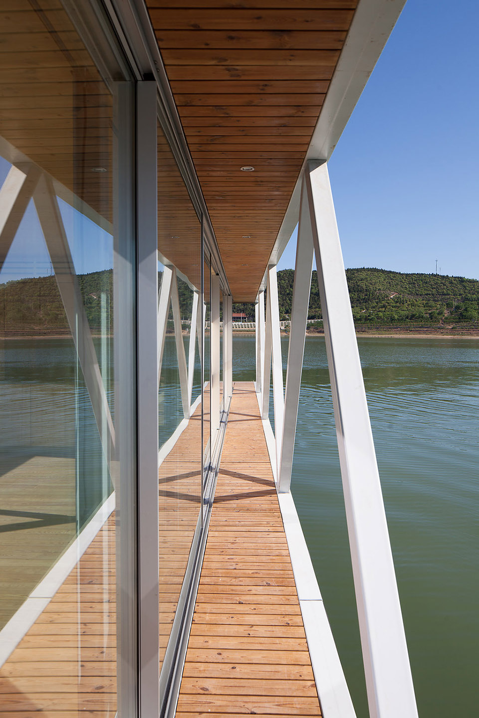 “漂浮之翼”度假船屋，中国 / FRIDAY-60