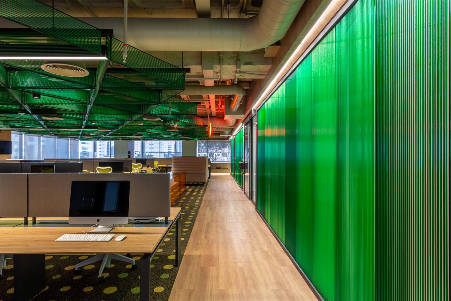 MACh Arquitetos 打造音乐字母总部，创新设计引领行业趋势-5