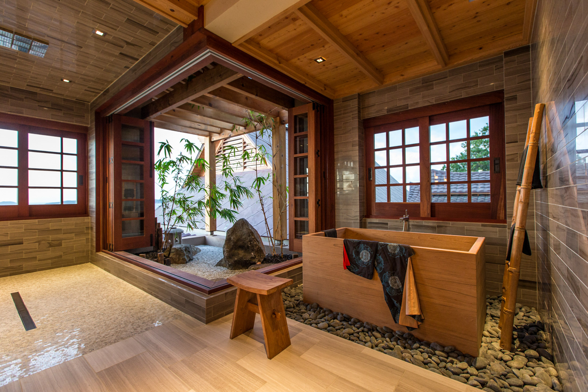 Kurisu International-9