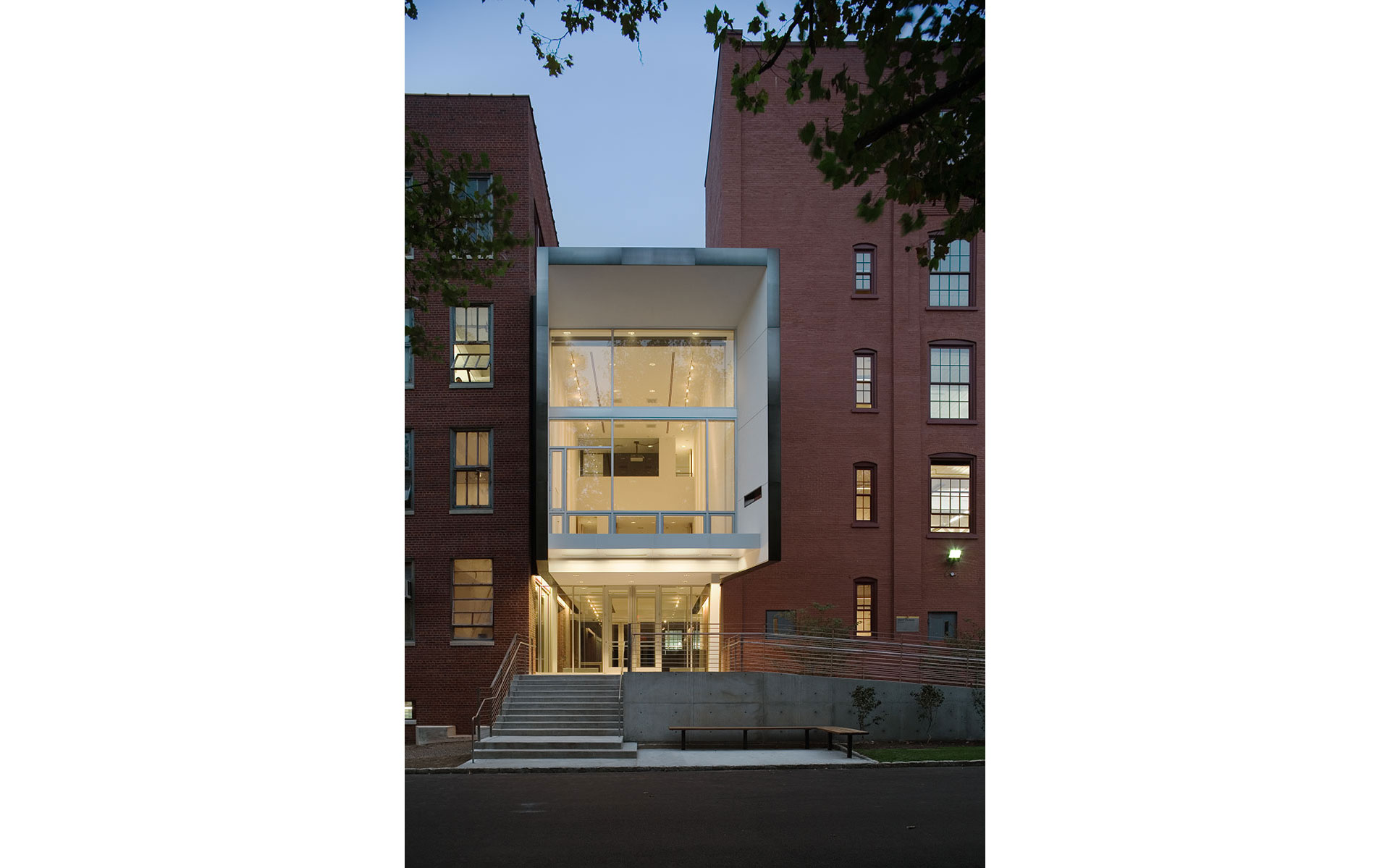 HMA » Juliana Curran Terian Pratt Pavilion-0